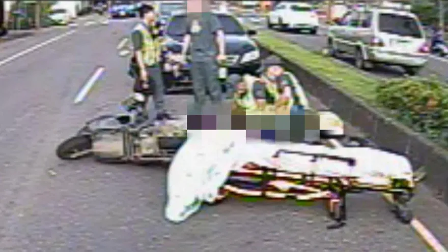 太保警開車撞上鬼切機車　7旬嬤送醫不治