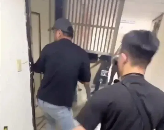 快訊/泰國妹來台讀大學疑賣淫！攀窗戶躲警察查緝　6樓慘墜身亡