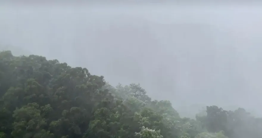 快訊/國家警報狂響！中南部多地大雷雨　山區4地暴雨到17:25
