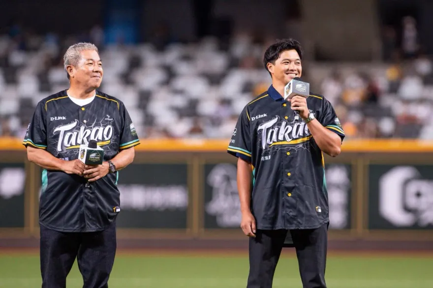 影/吳念庭選秀前先披台鋼戰袍！劉東洋稱「天上掉下的禮物」表態會指名