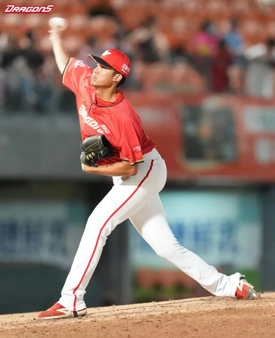 影/生涯最終戰不完美！味全龍24歲投手宣告引退　領隊丁仲緯證實消息