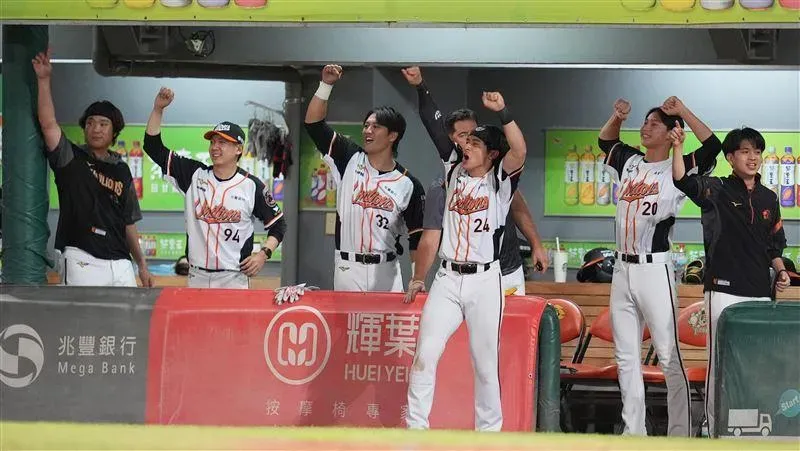 奪隊史第17座季冠軍！統一獅合作夥伴祭各式歡慶活動　優惠一次看