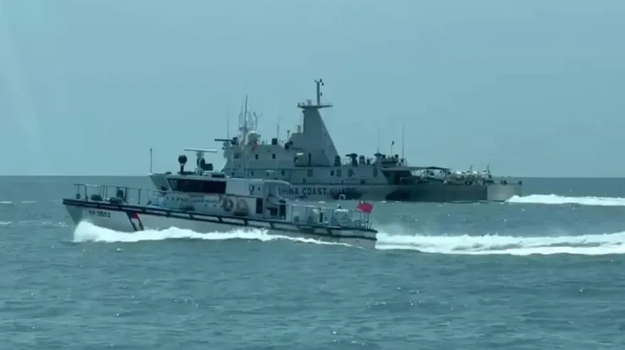 小蝦米對大鯨魚！　兩岸海巡艦艇大比拚