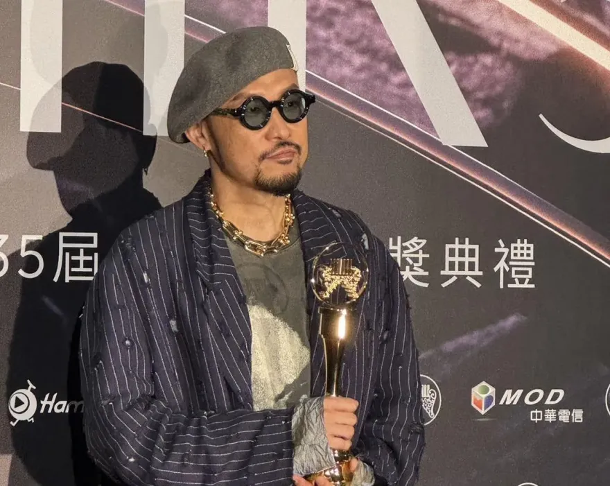 《金曲35》熱狗挺過抄襲風波！奪最佳作詞人曝遇1巧合：預感有事發生