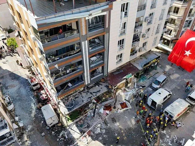 影/5死63傷！土耳其餐廳突爆炸「摧毀建築物」 　恐怖瞬間曝