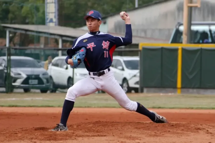 影/18歲黃錦豪加盟讀賣巨人！拚拿下MVP　「目標比戶鄉翔征多1勝」