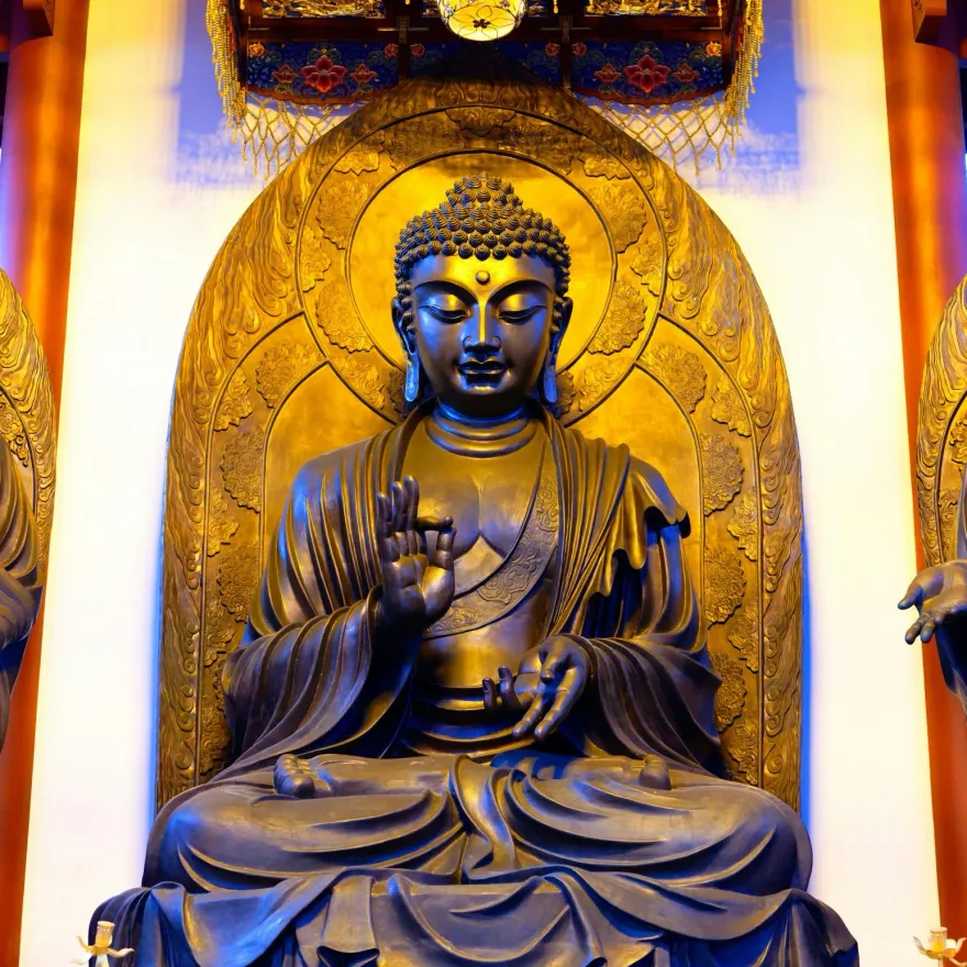 窮到跟「佛祖」周轉？上海被爆「向寺廟借了448億」 官方：純屬謠言