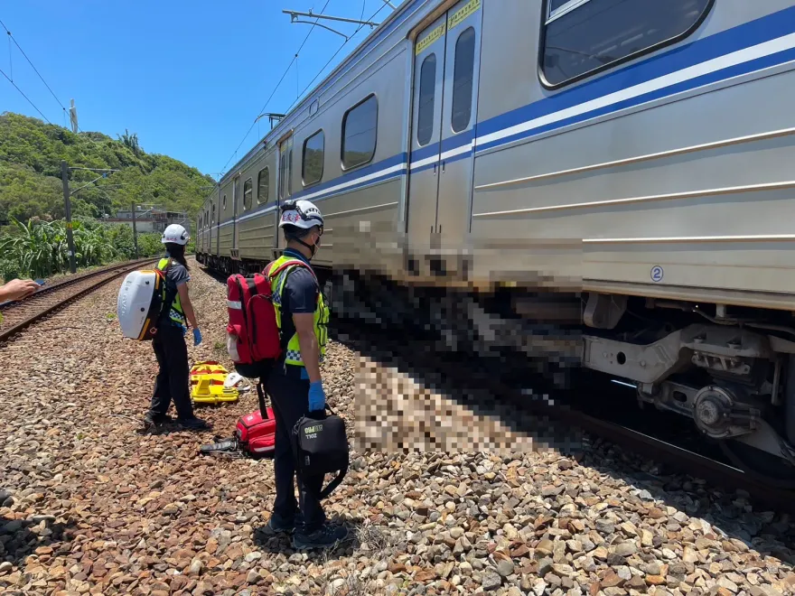 影/闖鐵軌遭輾！半裸男魂斷區間車輪下　四肢及頭部破裂死狀慘