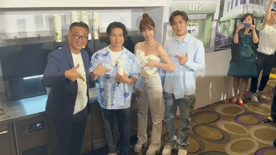影/金曲人氣天團尬上「AI茶」！吿五人現場體驗「7秒暢快」