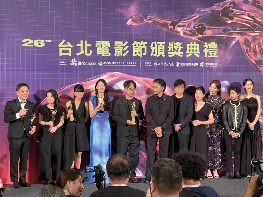 北影得獎名單出爐！《老狐狸》囊括5大獎成最大贏家