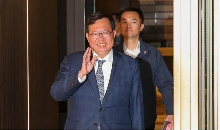 鄭文燦30分鐘籌到500萬「全是2000元新鈔」　網驚：像拿500塊一樣EZ