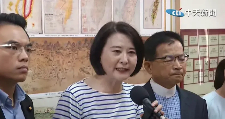 林楚茵、黃捷先動手影片曝光！　王鴻薇怒轟：打人喊救人、惡人先告狀