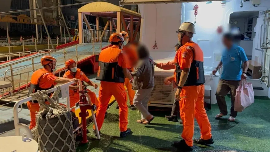 馬祖北竿女子凌晨胸痛急症送醫　海巡隊最快速度馳援送醫