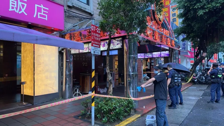 快訊/「威震」董座與司機天龍三溫暖遭槍擊　槍手犯案後大同分局投案