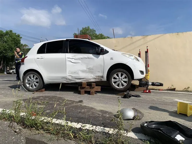 快訊/雲林奪命車禍！莿桐國中附近汽機車碰撞　騎士卡車底OHCA