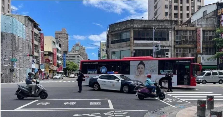 高雄婦人斑馬線慘遭公車撞死　肇事司機遭判刑6月緩刑2年