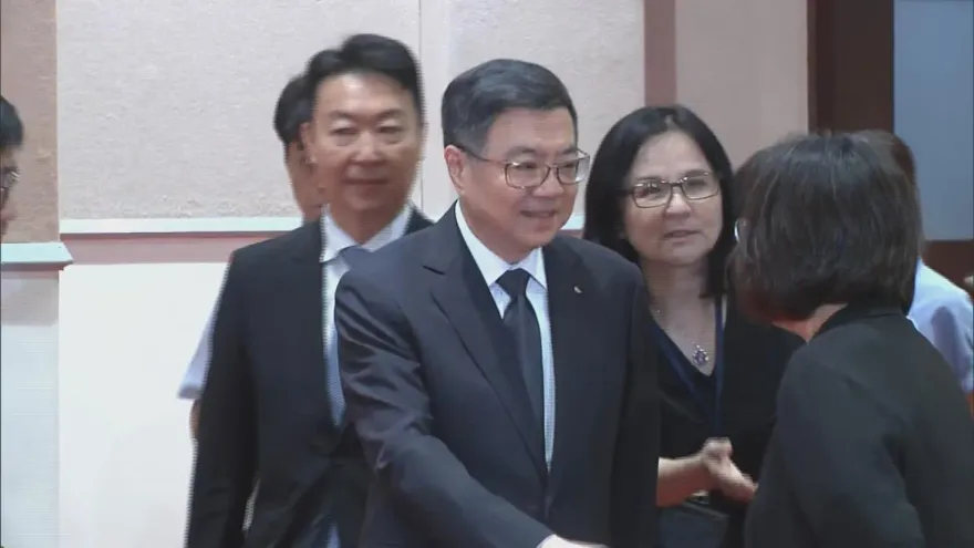 行政院「經發會」明登場！民間顧問朱敬一、施振榮等獲邀