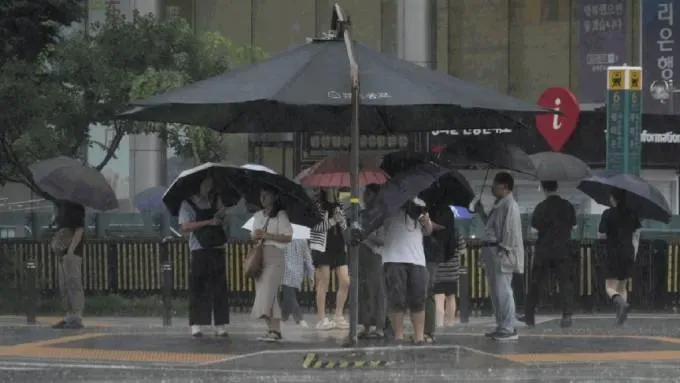 極限暴雨突降首爾！南韓仁川機場「25班國際航班」全取消