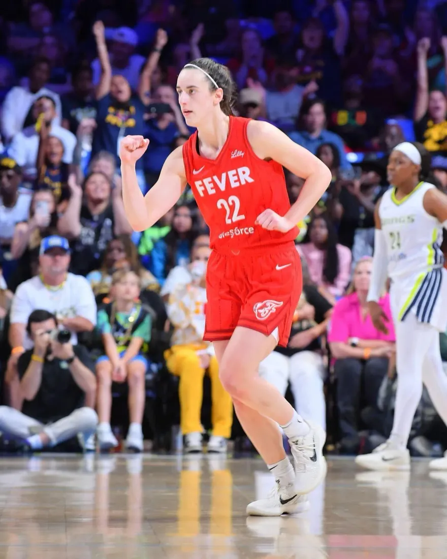 WNBA超級新秀克拉克單場19助攻　打破聯盟歷史紀錄