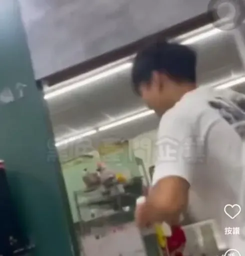 惡搞風暴接龍！清心內場玩拋接「茶凍、冰淇淋」　總部急聲明：立即停業懲處
