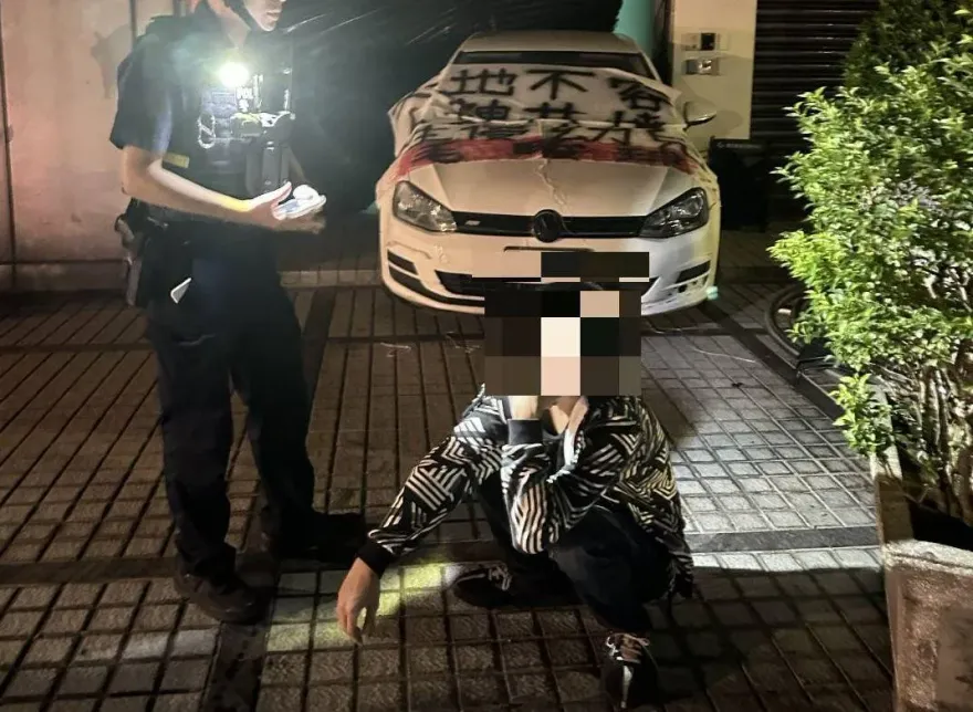 快訊/人神共憤毛畯珅！男從蘇澳開車到台北　衝撞狼師幼兒園