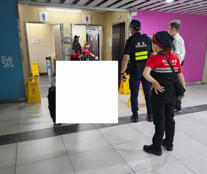 快訊/北車女廁外滿地鮮血！女「右腳靜脈曲張」腫脹破裂　一路染紅地下街