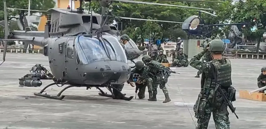 陸航603旅開闢野戰機場實施油彈整補演練！緊急起降震撼畫面曝光