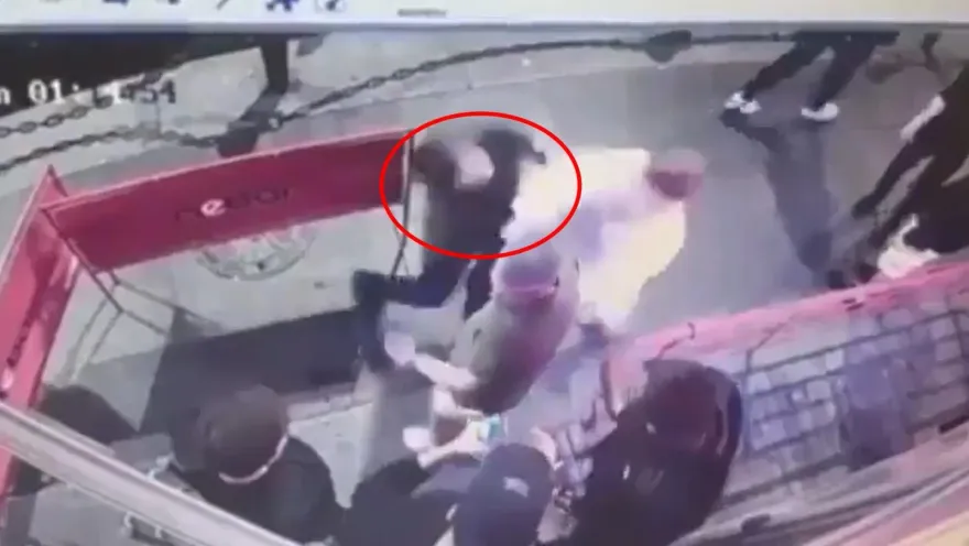 影/惹到母老虎！前男友騷擾甜美正妹被「一拳KO」 身分曝光竟是「格鬥冠軍」