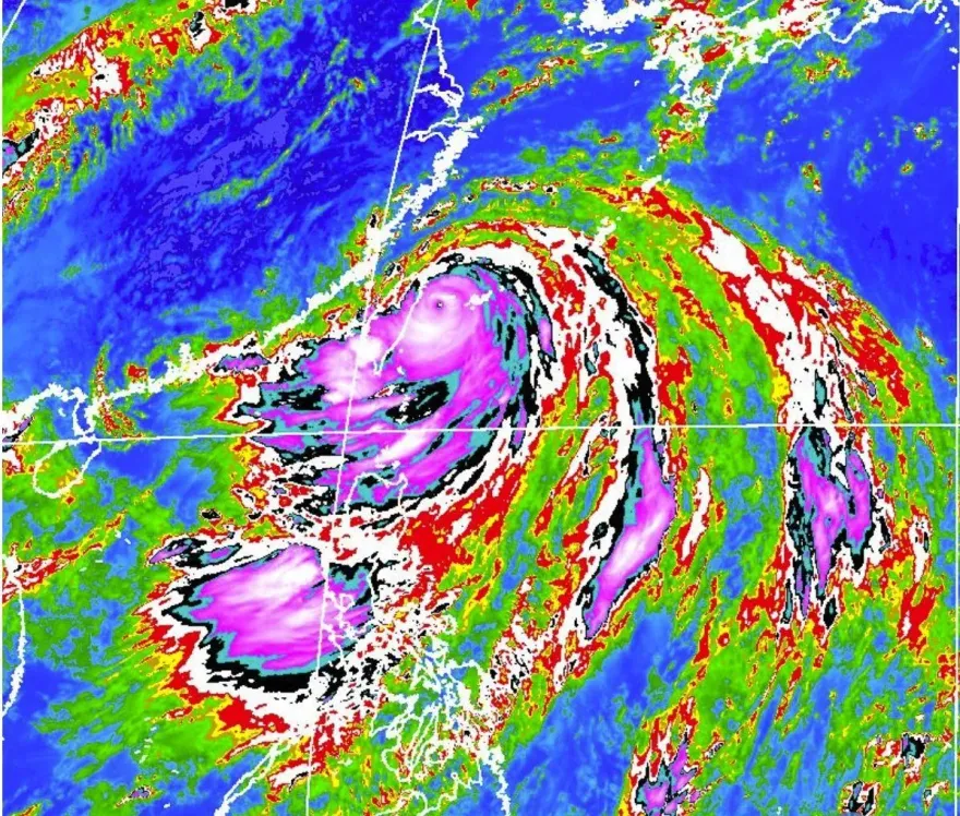 凱米「雙眼牆」增強加快！宜花傍晚風雨最劇烈　專家曝：超大豪雨對決