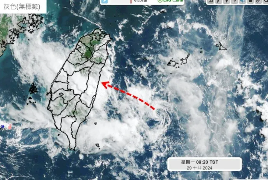 「裸奔小低壓97W」在門口了！吳聖宇：午後大雷雨「連炸2天」