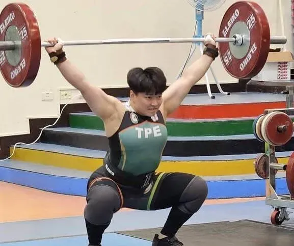 奪牌有望！陳玟卉二度征戰奧運舉重　教練：這次有信心、狀況比4月更好