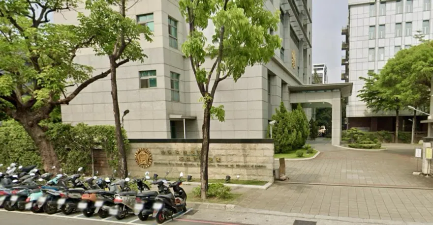 快訊/首見！檢廉搜索調查局高雄市調處　15人疑不實核報經費遭約談