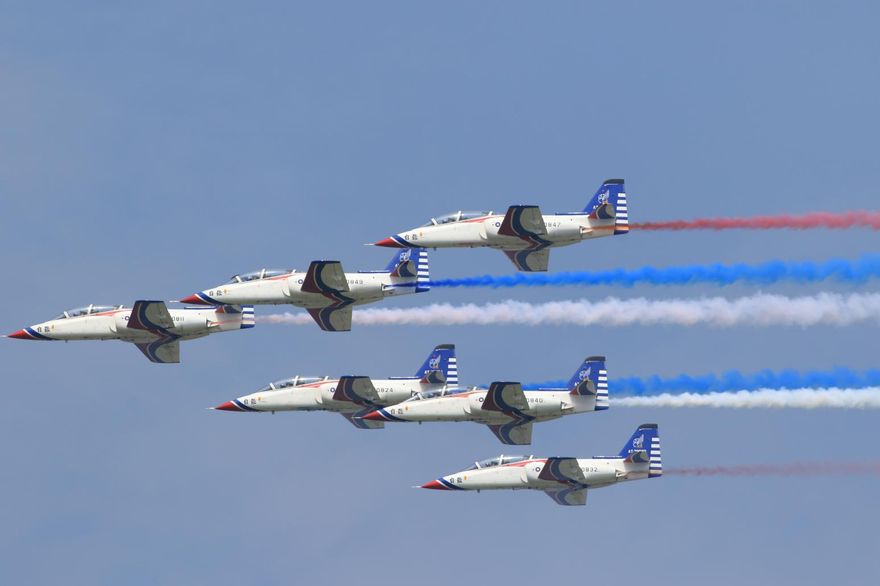 AT-3教練機除役　空軍雷虎特技小組勇鷹高教機將登場