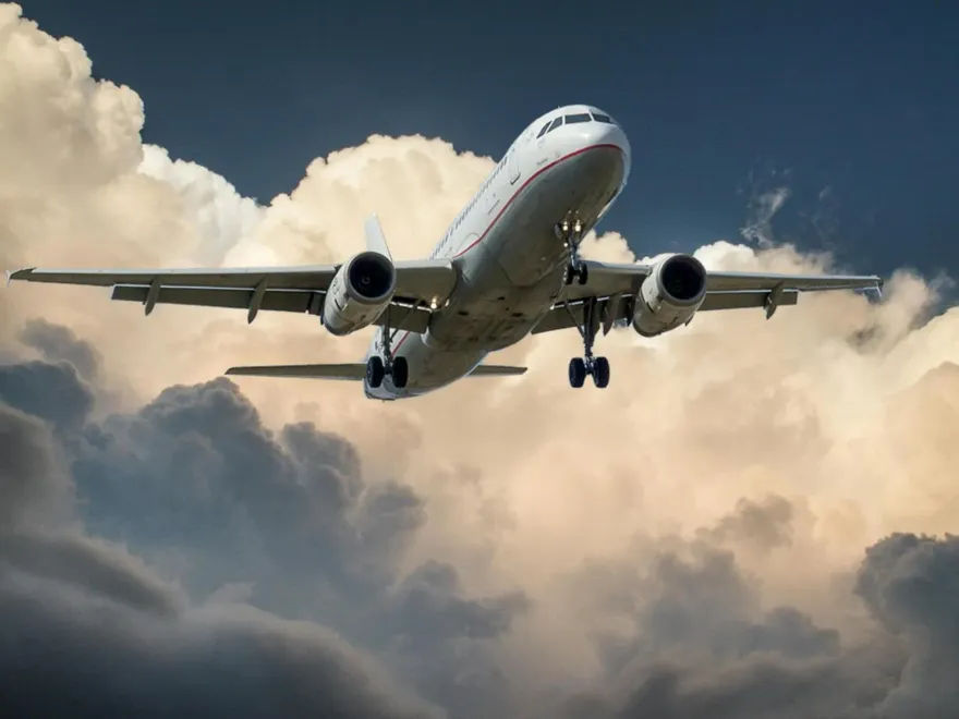 影/假期泡湯！陸航空公司驚傳財務危機　五一前航班停飛