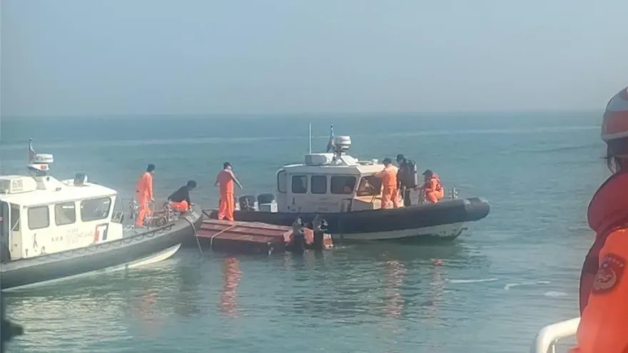 快訊/陸籍漁船拒檢逃逸釀2死　海巡艇長、駕駛涉過失致死罪不起訴