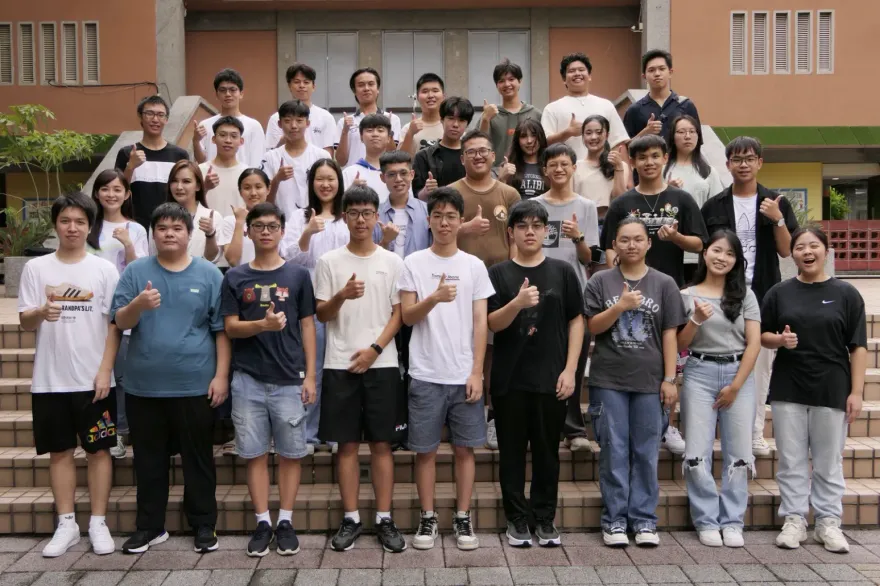 薇閣高中大學分科成績亮眼 ！台大醫6人、陽明交大醫9人　共48人錄取各大醫學系