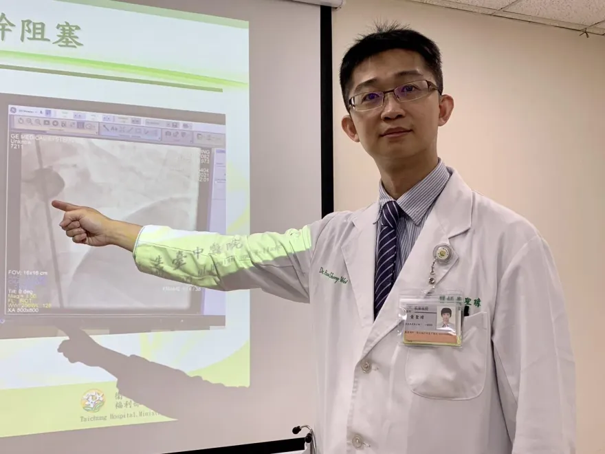 47歲菸酒哥開車上班出車禍！送醫「心電圖異常」竟發現是心肌梗塞