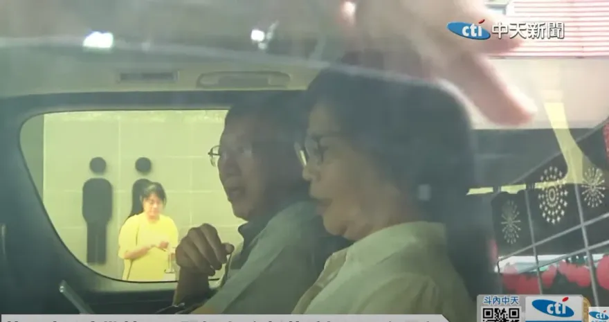 影/蔡壁如、柯文哲「車上談什麼」？資深媒體人：在把握最後機會