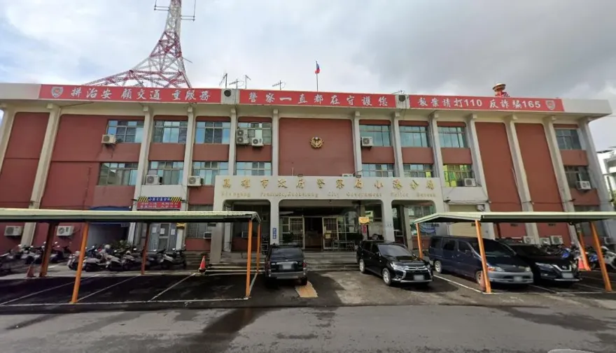 高雄準女高中生自家墜樓！母見同學臉書急奔下樓　愛女倒臥血泊身亡