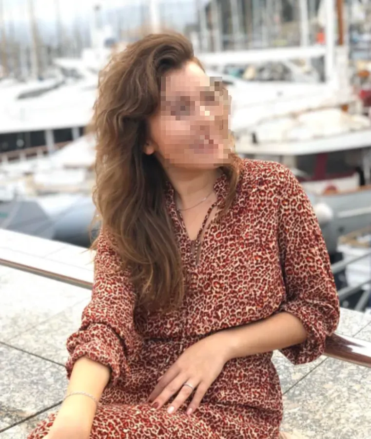 年輕女老師全裸陳屍樹林！出國度假疑遭「交友軟體Tinder」認識男子殺害