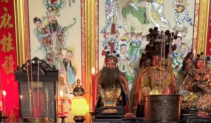 年輕人不想拜「神主牌丟垃圾車」下場很嚴重　殯葬業者：可放「納骨塔」
