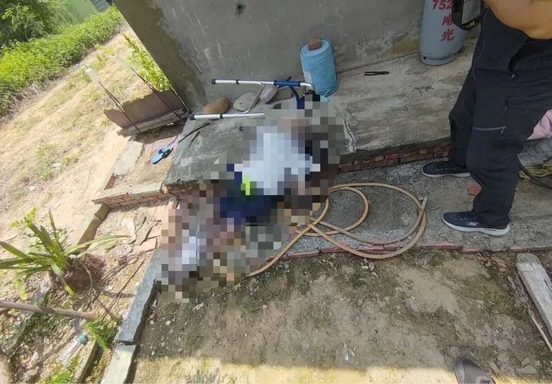 快訊/家人遍尋不著！苗栗96歲翁躺菜園旁台階亡　旁邊有水管