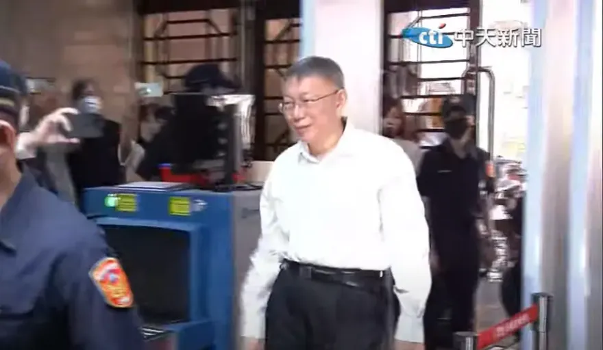 快訊/柯文哲二次羈押庭開完了！審問2.5小時　法官呂政燁撰寫裁定書