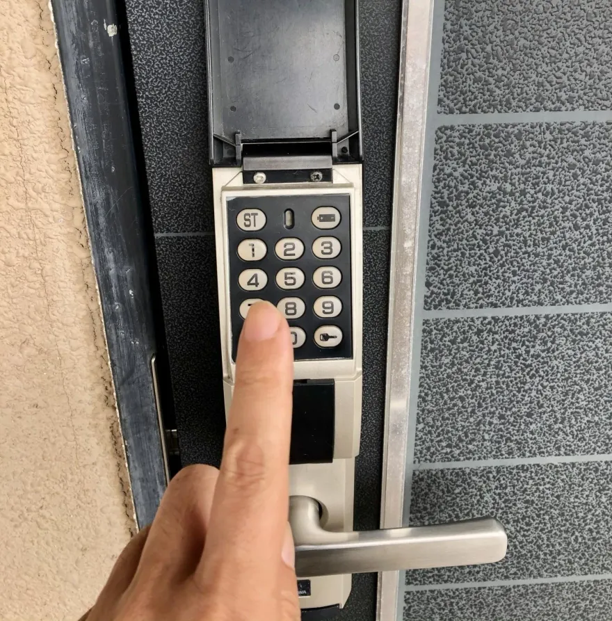 噁男「只因好玩」隨意解鎖獨居女房門電子鎖　日警籲千萬別用「這數字」