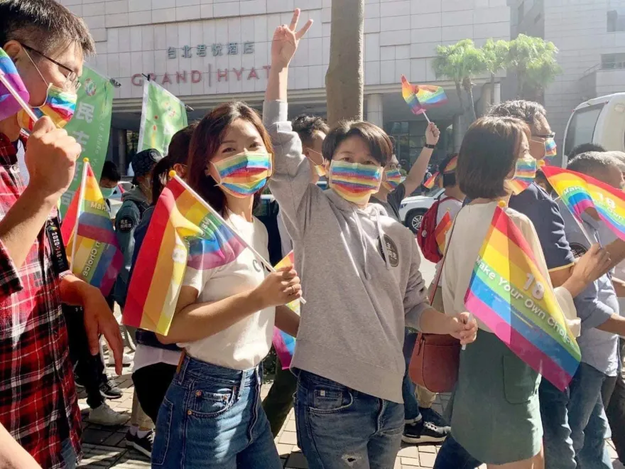 痛失人生伴侶許家蓓！吳沛憶「公開牽手照」淚喊：人生曾有幸與妳同行