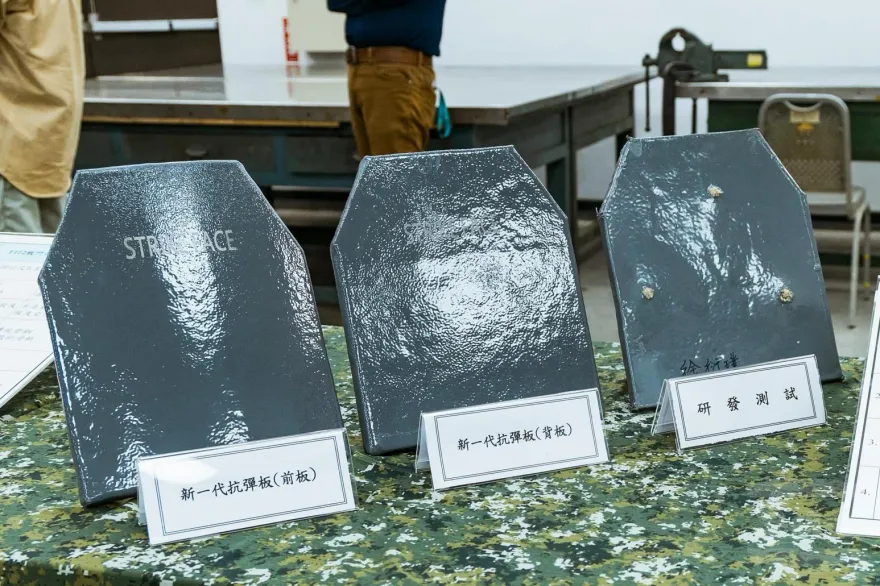 軍備局新一代抗彈板陶瓷片決標　今年將生產25000支T112步槍