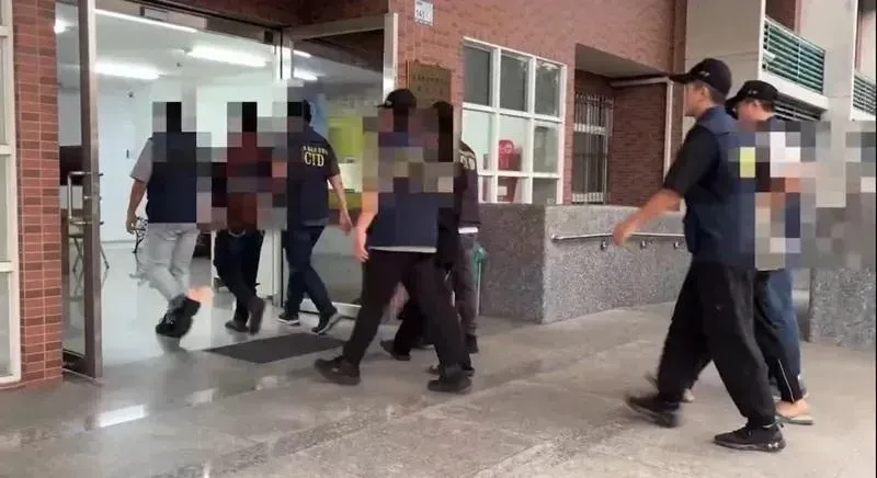 快訊/三軍到齊！屏東KTV海陸隊員遭陸軍砍爆肚腸流出亡　另名嫌犯「是空軍」