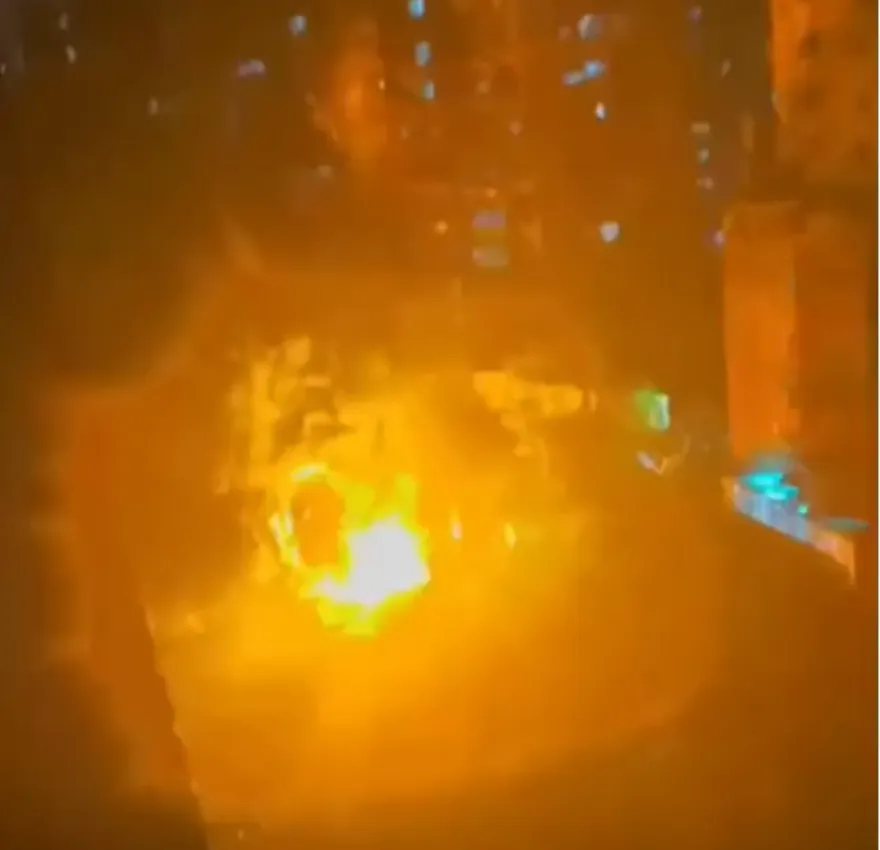 影/颱風夜連續爆炸案！七堵鐵道旁暗夜「火光連發」  傷亡不明