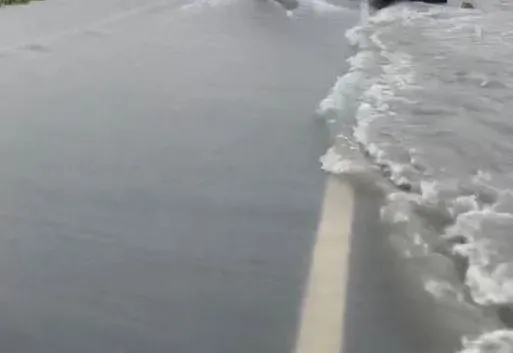 雨彈升級！4縣市大雨特報　宜蘭「紅色警戒」留意大豪雨...一路炸到晚上