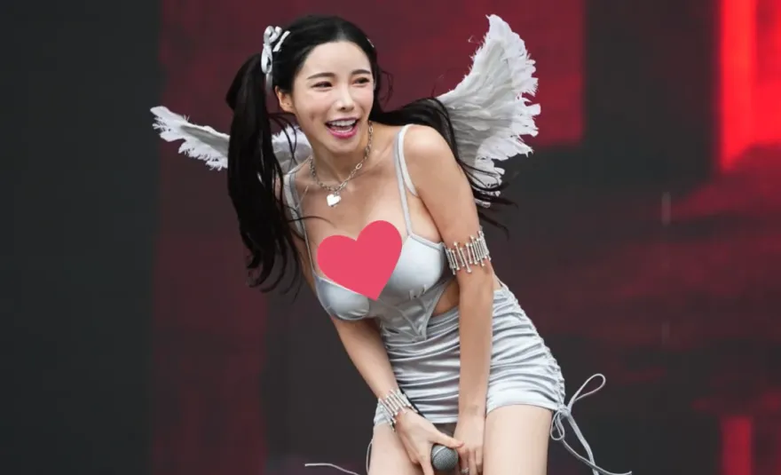 藍星蕾登Ultra Taiwan洩春光！　彎腰「狂甩大UU」震撼畫面全被拍